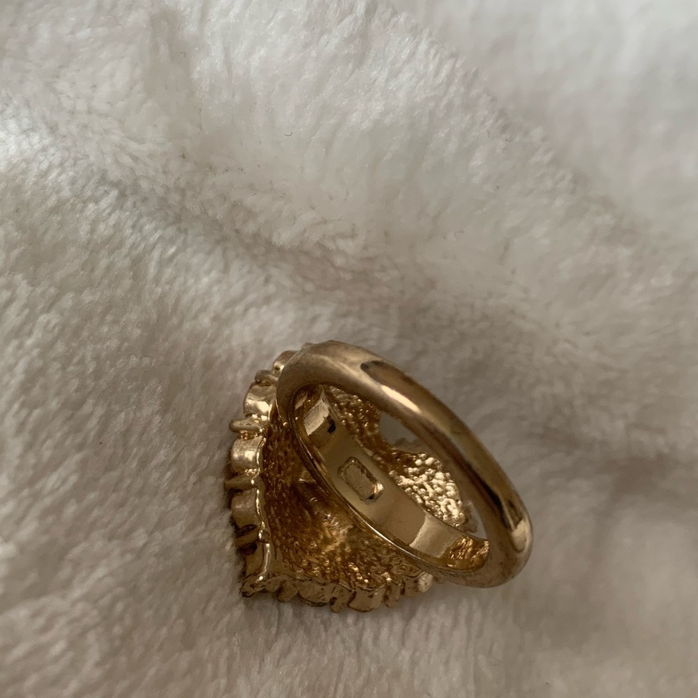 Heart ♡ ring - Picture 6 of 8